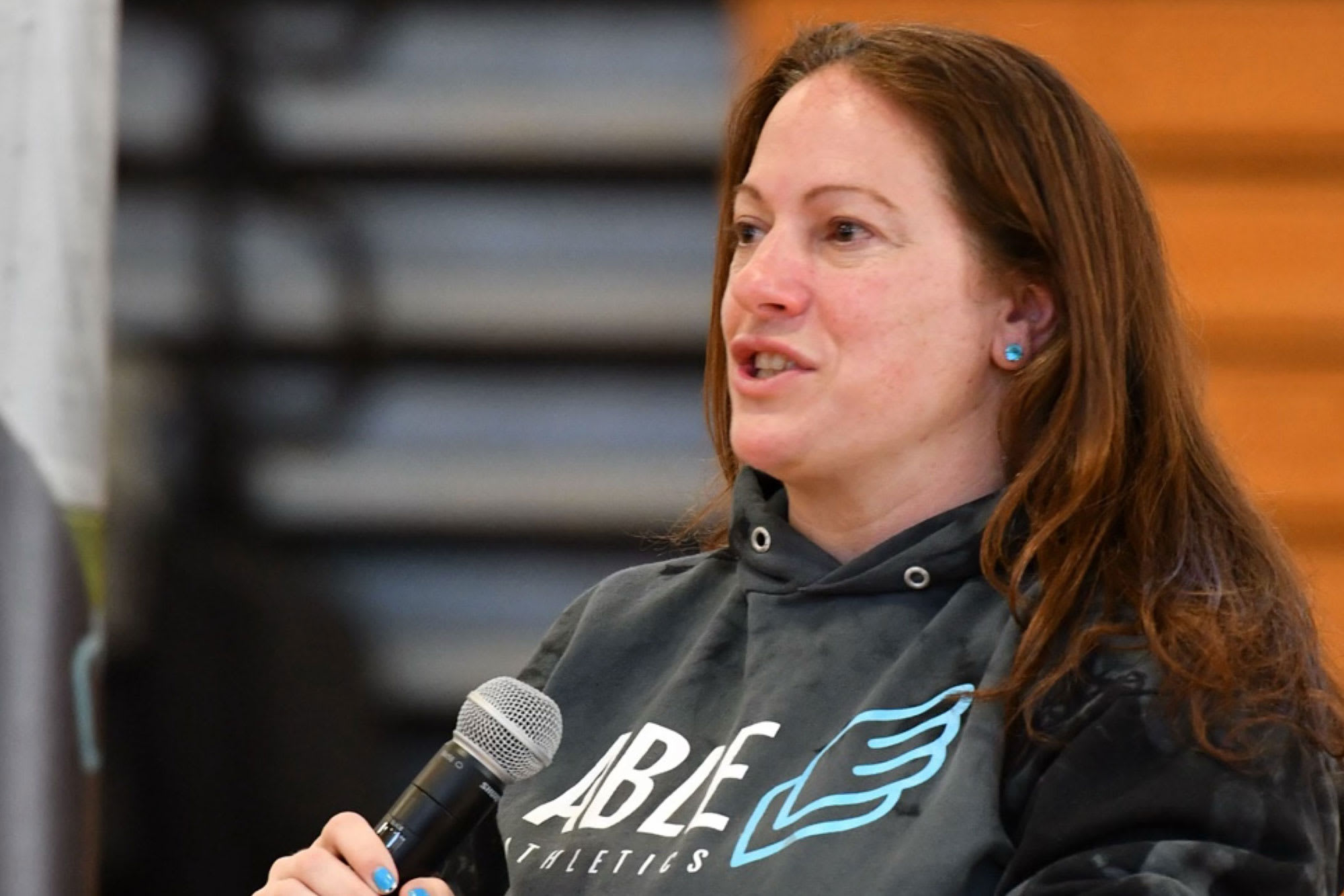 Tirnoq osishini faollashtiruvchi arkada Omborda nemis porno